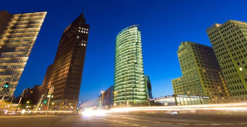 Berlin: Walking Tour of the Top 10 Sightseeing Attractions - A Deep Dive into the Tour Experience