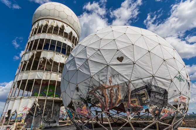 Berlin Wall and Cold War Private Bike Tour With an Expert - Itinerary Overview