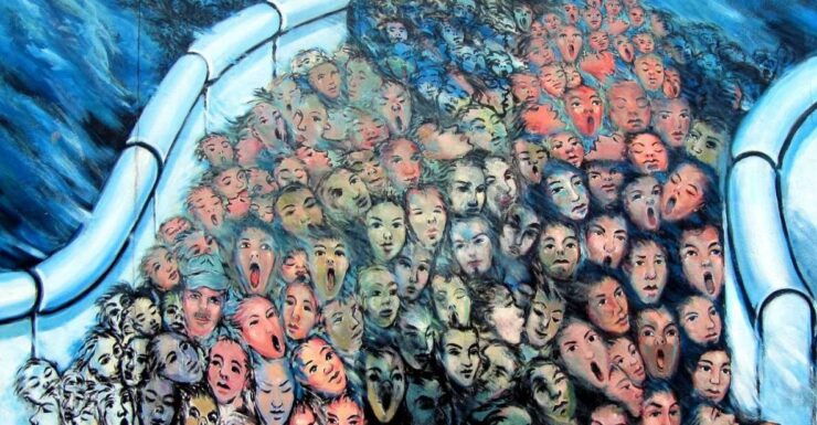 Berlin Wall East Side Gallery In-App Audio Tour in English - Booking Information