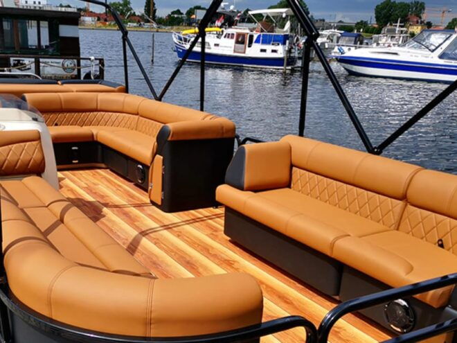 Berlin: Wonderful Days Renting the Luxury Ponton Bikini - Whats Included in Your Rental