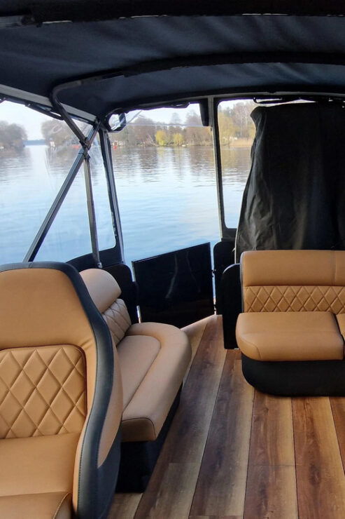 Berlin: Wonderful Days Renting the Luxury Pontoon Kuba - Location and Itinerary