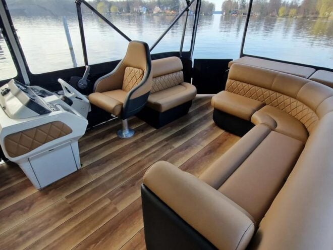 Berlin: Wonderful Days Renting the Luxury Pontoon Kuba - Additional Services and Costs