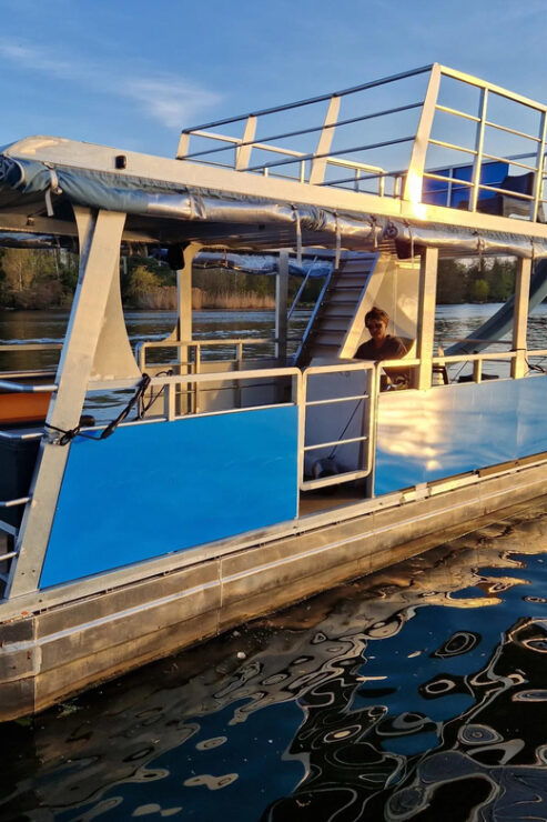 Berlin: Wonderful Days Renting the Ponton Jost Van Dyke - Key Points