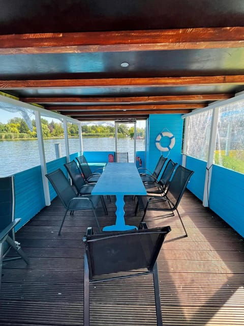 Berlin: Wonderful Days Renting the Raft Antigua - Experience and Learning Opportunities