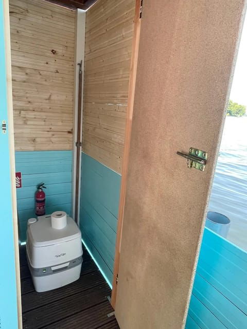 Berlin: Wonderful Days Renting the Raft Curacau - Rental Specifications and Options