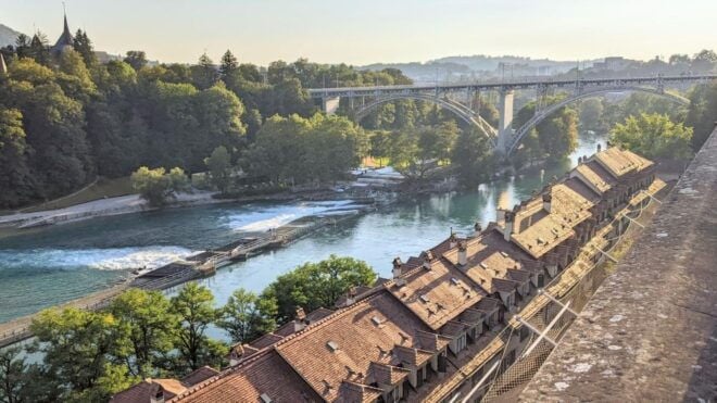 Bern: Highlights and Old Town Self-guided Walk - Tour Description and Inclusions