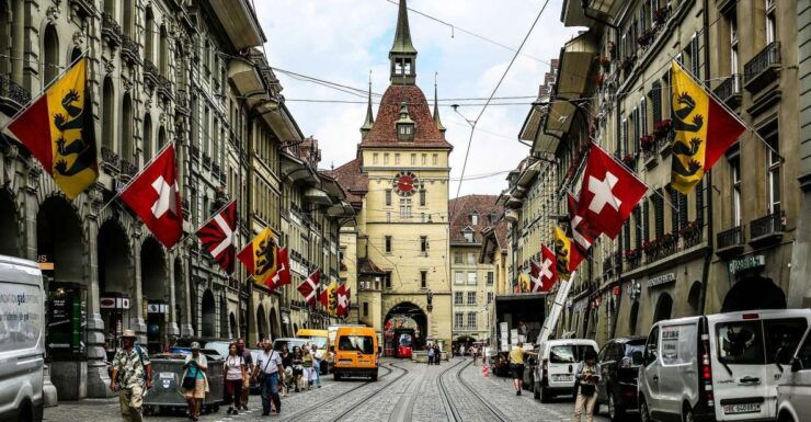 Bern Old Town - Private Historic Walking Tour - Experience Highlights