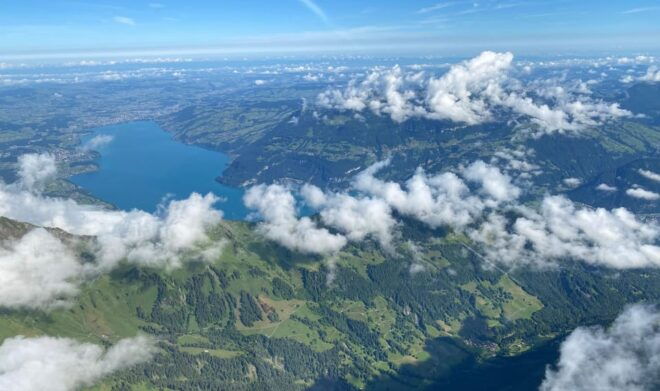Bern: Private Helicopter-Tour for 4 People to Lake Thun - Important Information