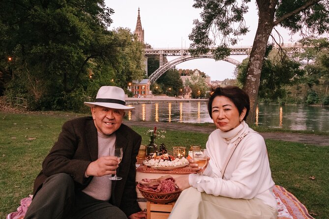 Bern Private Photoshoot With Optional Picnic by the River - Meeting and Pickup