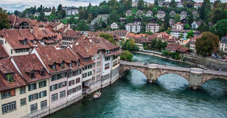 Bern Private Walking Tour - Experience Highlights