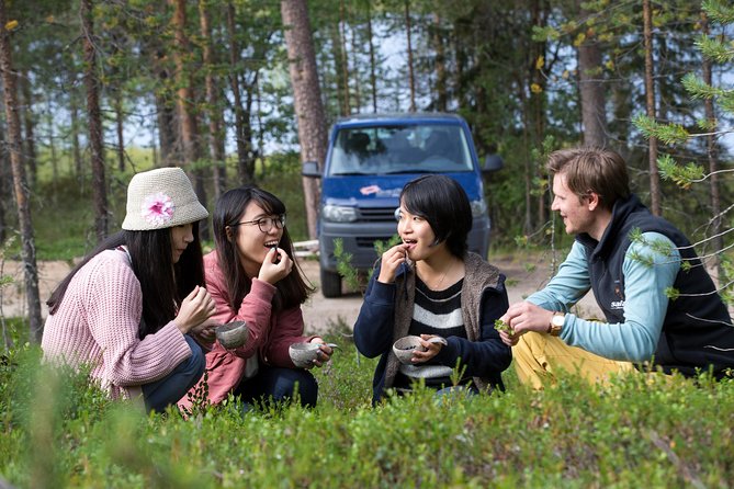 Berry Nice Day - Berry Picking and Juice Making in Rovaniemi - Inclusions and Meeting Point