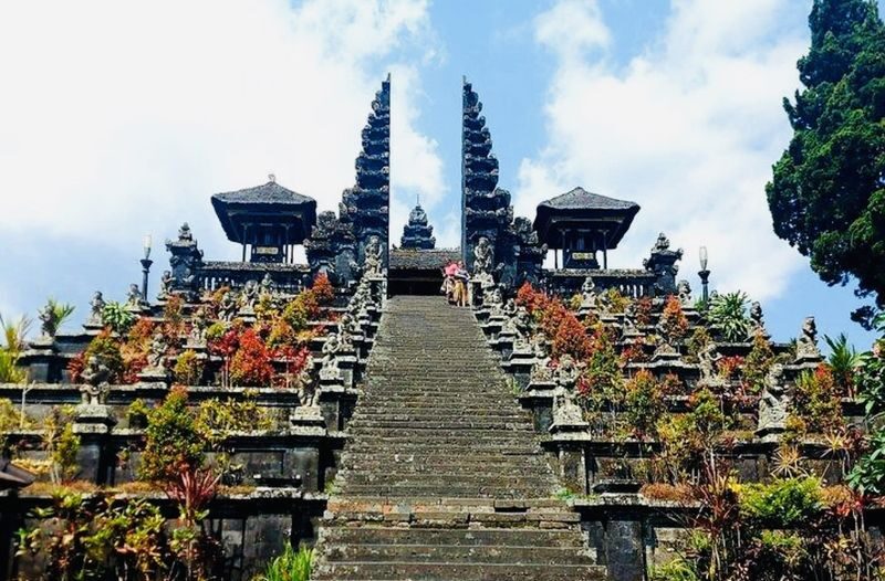 Besakih Temple, Rice Terrace, Waterfall and Kintamani Private Tour - Kintamani: Mount Batur from the viewpoint