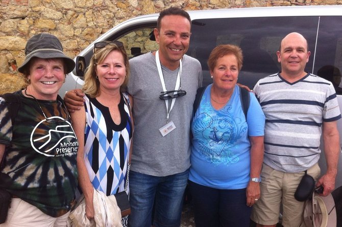 Besalu & 3 Medieval Towns Small Group Tour With Hotel Pick-Up - Positive Experiences With Tour Guides