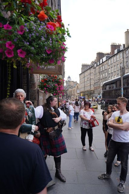 Bespoke Walking Tour of Edinburgh in Period Costume - Experience the Charm of Edinburgh