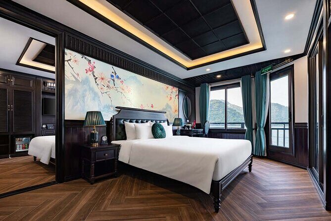 Best 5-Star 2D1N Halong Bay & Lan Ha Bay Cruise from Hanoi - An In-Depth Look at the Itinerary and Experience