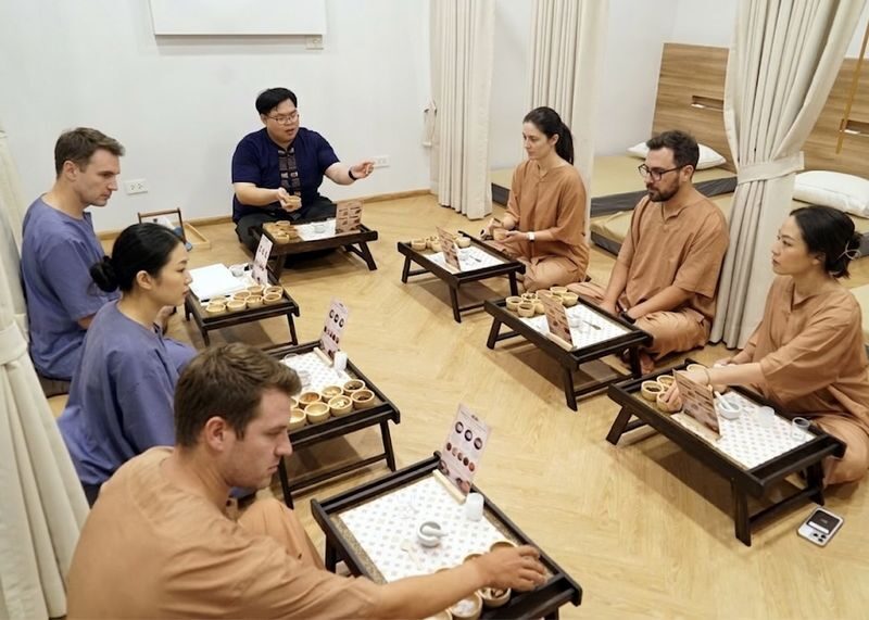 Best Couples Thai Massage Workshop at BTS Taksin in Bangkok - Should you book this couples workshop?