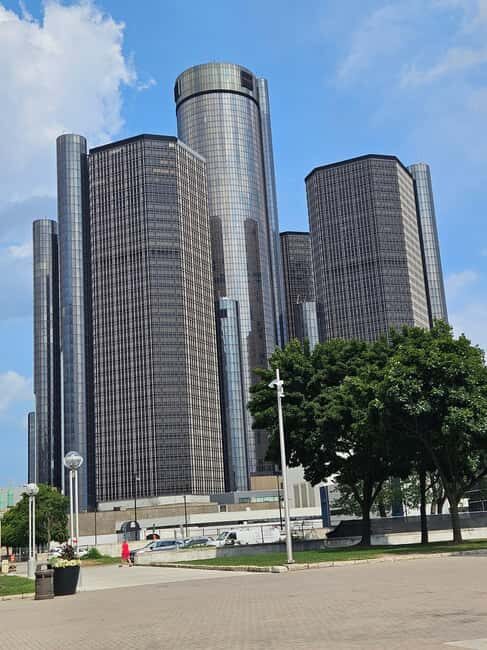 Best Detroit Walking Tour - The Value of the Tour