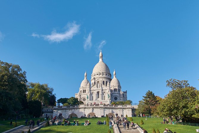 Best Districts of Paris in 1 Day - Private Tour - Montmartre District