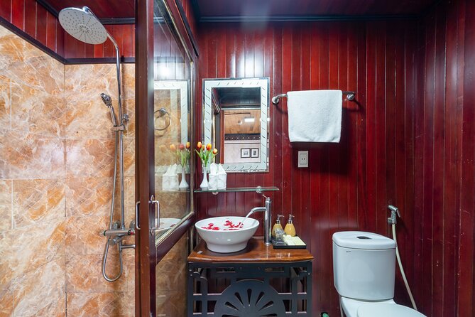 Best Halong Bay 2D1N Cruise : Supprising Cave, Titop Island,Kayak - The Sum Up