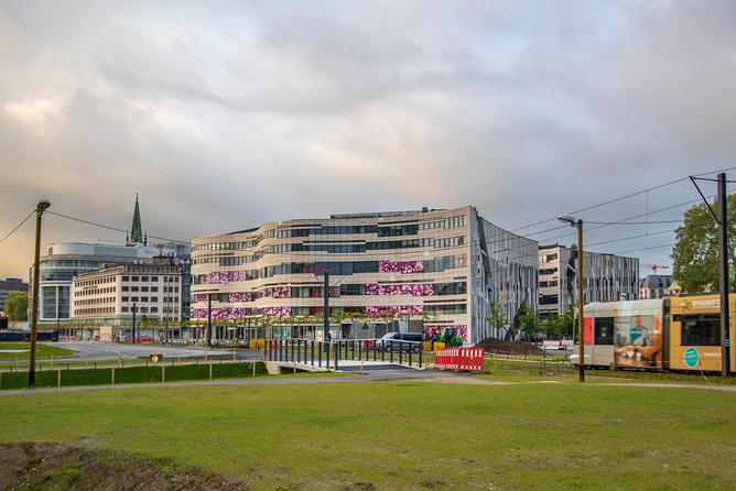 Best Intro Tour of Dusseldorf With a Local - Cancellation Policy and Refunds
