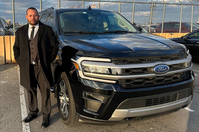 Best Limousine Service in Nashville & Airport Transportation - Meeting and Pickup