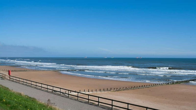 Best of Aberdeen: Private Walking Tour with a Local - Authenticity & Real-Life Experiences