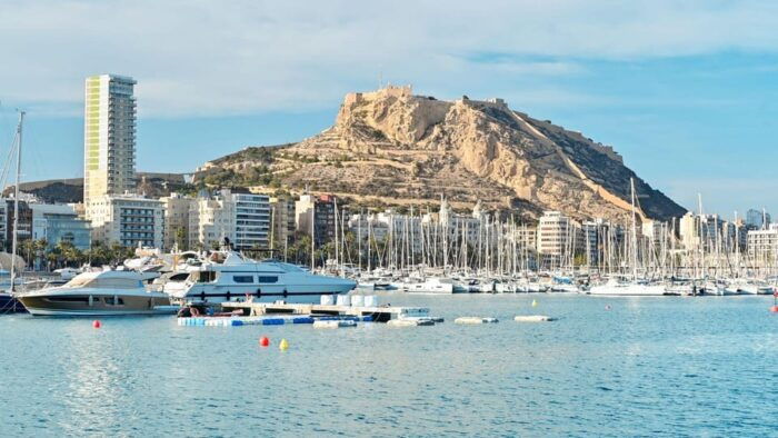 Best of Alicante: Private Walking Tour With a Local - Important Booking and Tour Information