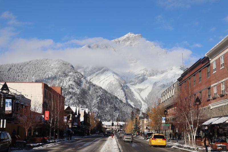 Best of Banff National Park Small Group Tour - Bow Falls, Surprise Corner and Minnewanka
