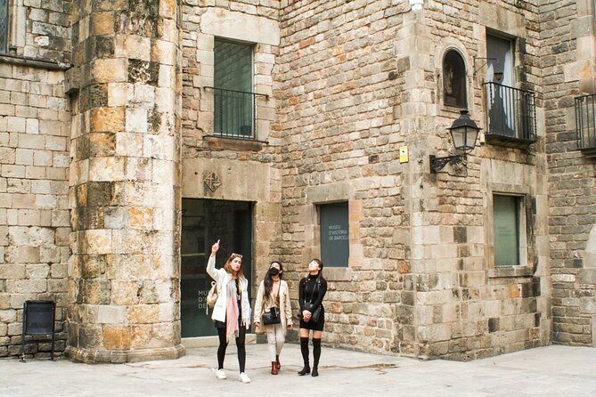 Best of Barcelona: Sagrada Familia, Park Guell, Montjuic & Gothic - Traveler Insights: Reviews and Recommendations