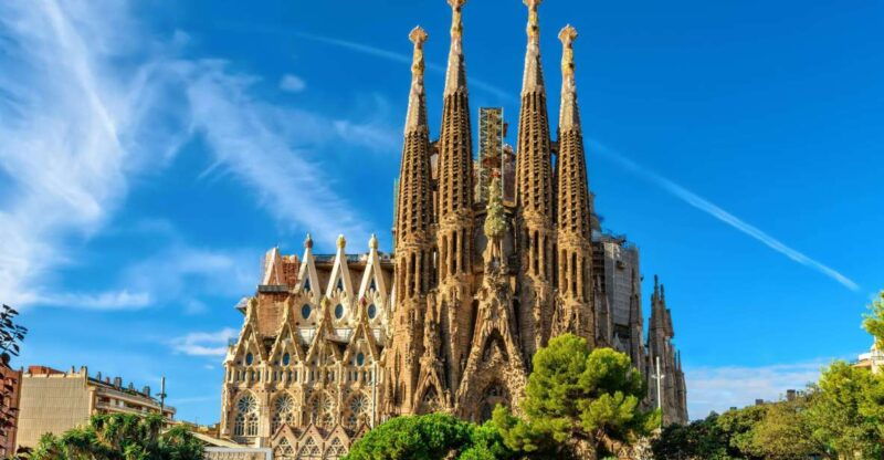 Best of Barcelona: Sagrada Familia & Park Guell With Pickup - Good To Know