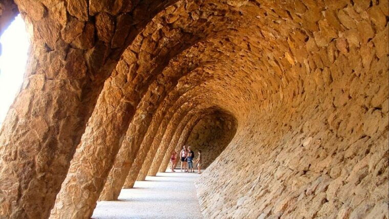 Best of Barcelona: Sagrada Familia & Park Guell With Pickup - Guided Exploration of Barcelona
