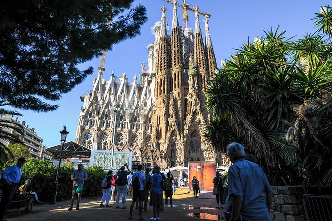 Best of Barcelona Shore Excursion With Sagrada Familia Skip the Line Ticket - What To Expect