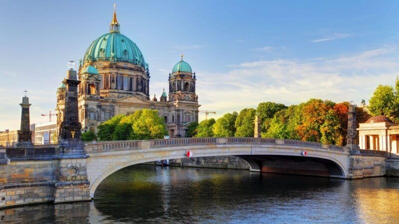 Best of Berlin: Private Walking Tour with a Local - Good To Know