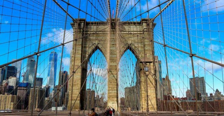Best of Brooklyn: The Bridge, DUMBO & Brooklyn Heights - DUMBO: Artsy Neighborhood Exploration