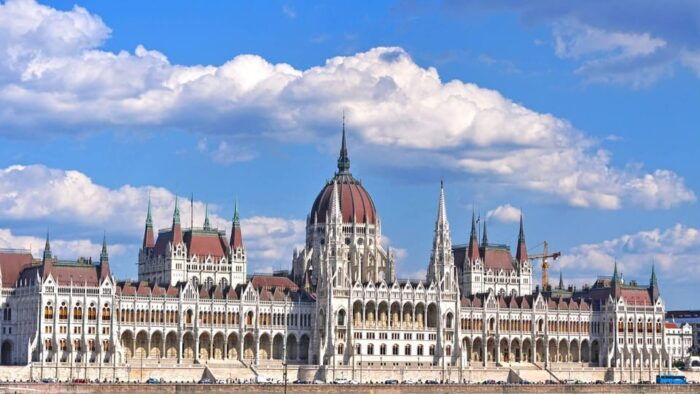 Best of Budapest: Private Walking Tour with a Local - The Sum Up