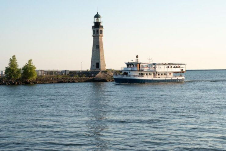 Best of Buffalo Tour With Naval Park and River Cruise - Tour Highlights