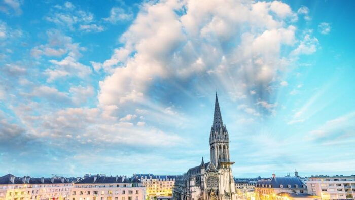 Best of Caen: Private Walking Tour With a Local - Importance of Punctuality and Accommodation