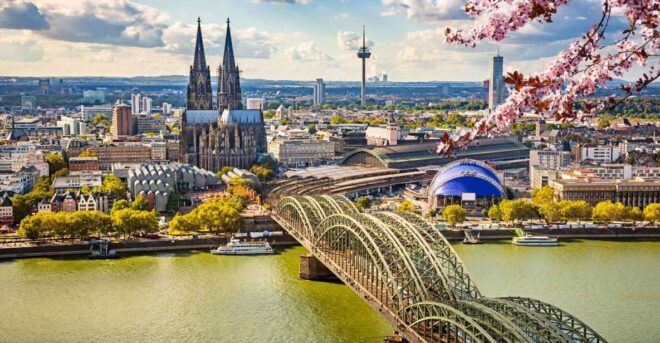 Best of Cologne in 1-Day Private Guided Tour With Transport - Similar Tours You Might Like