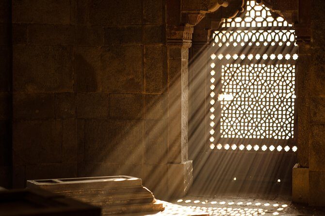 Best of Delhi in one day sightseeing tour - FAQ