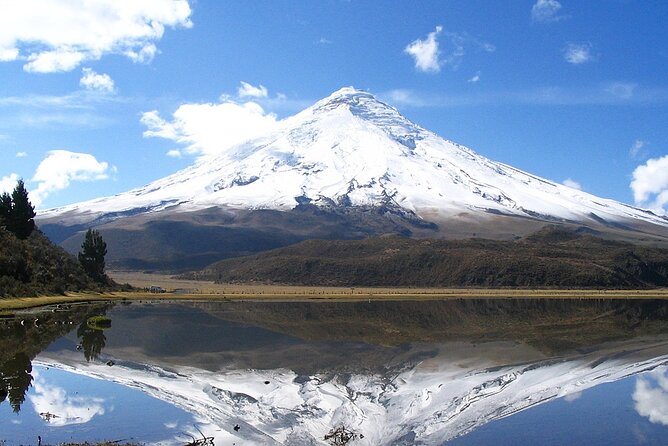 Best of Ecuadors Mainland in 10 Days - Day 3: Otavalo Market & Peguche Waterfall
