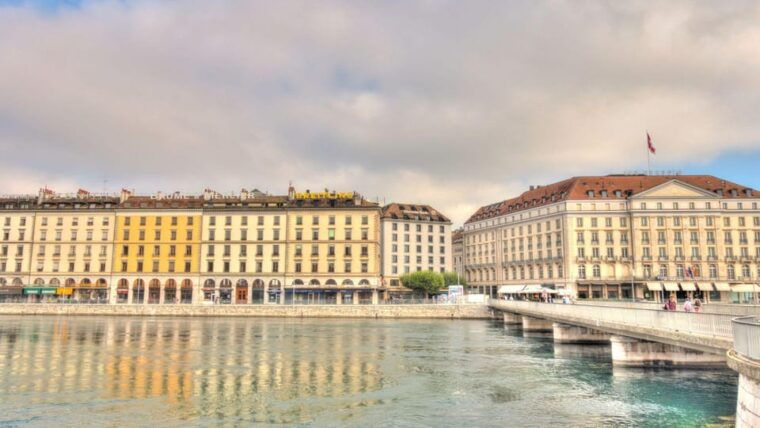 Best of Geneva: Private Walking Tour With a Local - Important Information