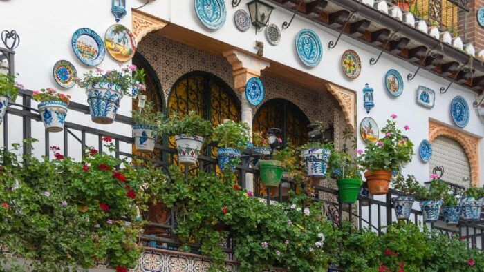 Best of Granada: Private Walking Tour With a Local - Authentic Insights From a Resident Guide