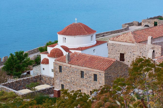 Best of Greece: 7-Day Tour to Real Greece of the Peloponnese, Delphi and Meteora - Professional Guide Option