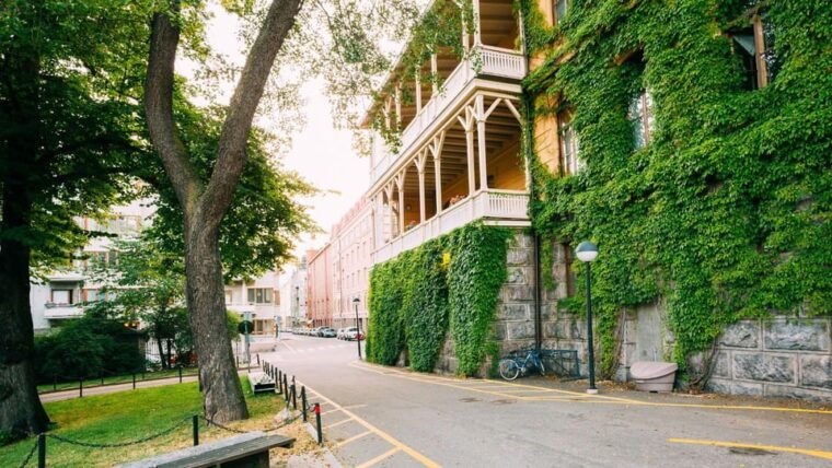 Best of Helsinki: Private Walking Tour with a Local - Who Should Consider This Tour?