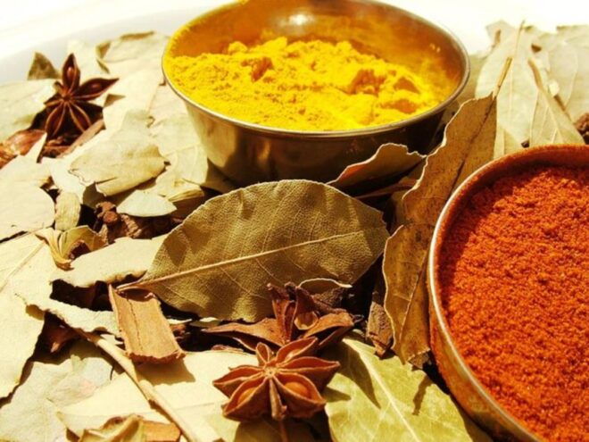 Best of Indian Food. Old and New Delhi Food Tour. - Discovering Famous Monuments in New Delhi