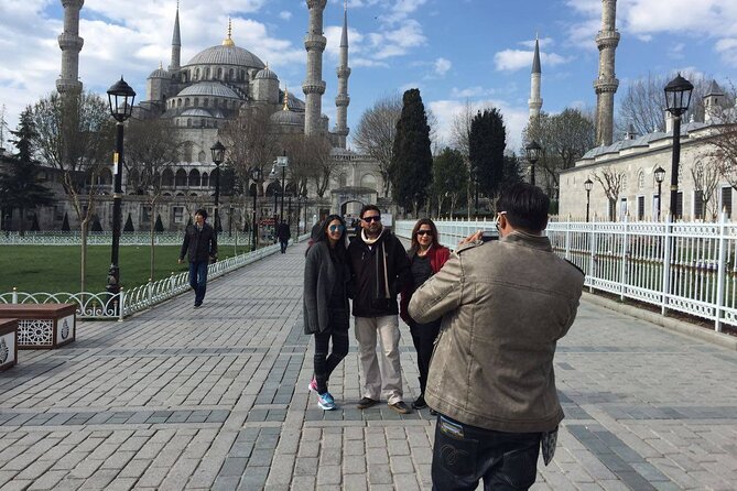 Best of Istanbul From/To Airport - Exploring the Historic Sultanahmet District