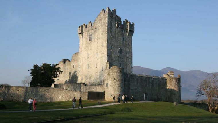 Best of Killarney: Private Walking Tour with a Local - What Does the Tour Include?