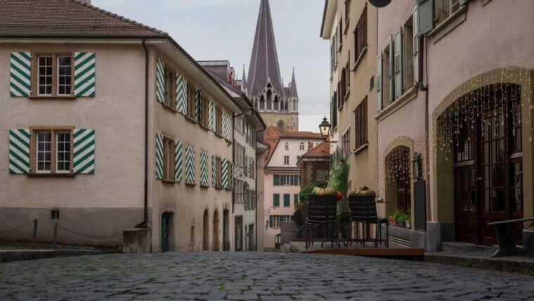 Best of Lausanne: Private Walking Tour With a Local - Flon District
