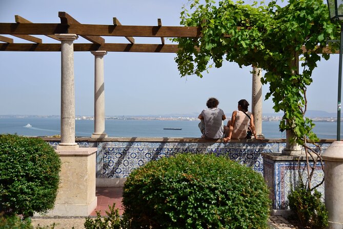 Best of Lisbon Guided Walking Tour - Tour Guides
