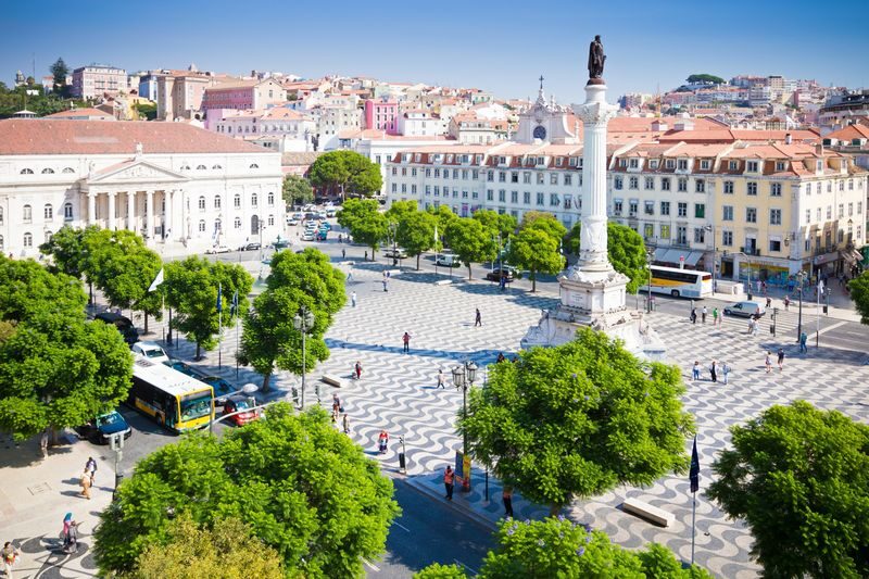 Best of Lisbon Walking Tour - Alfama’s local stop brings food and conversation